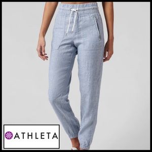 Athleta Cabo Linen Jogger in Chambray. Size 8.